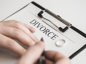 abogado-de-divorcio-en-valencia-papel divorcio
